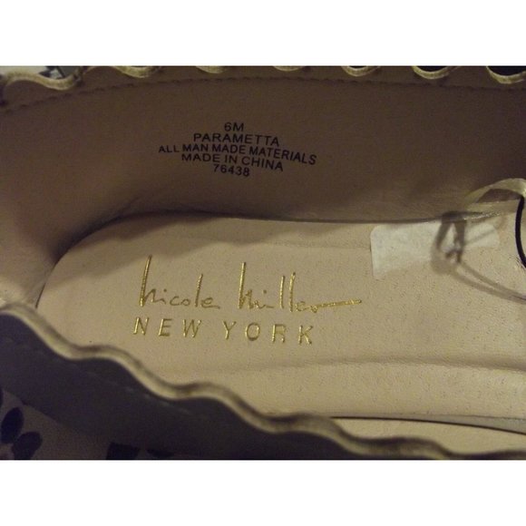 Nicole Miller Shoes 6M Silver Metallic Pointed Toe Parametta Flats 6 rubber heel - Picture 5 of 10